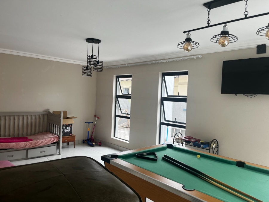 To Let 6 Bedroom Property for Rent in Seasons Lifestyle Estate North West